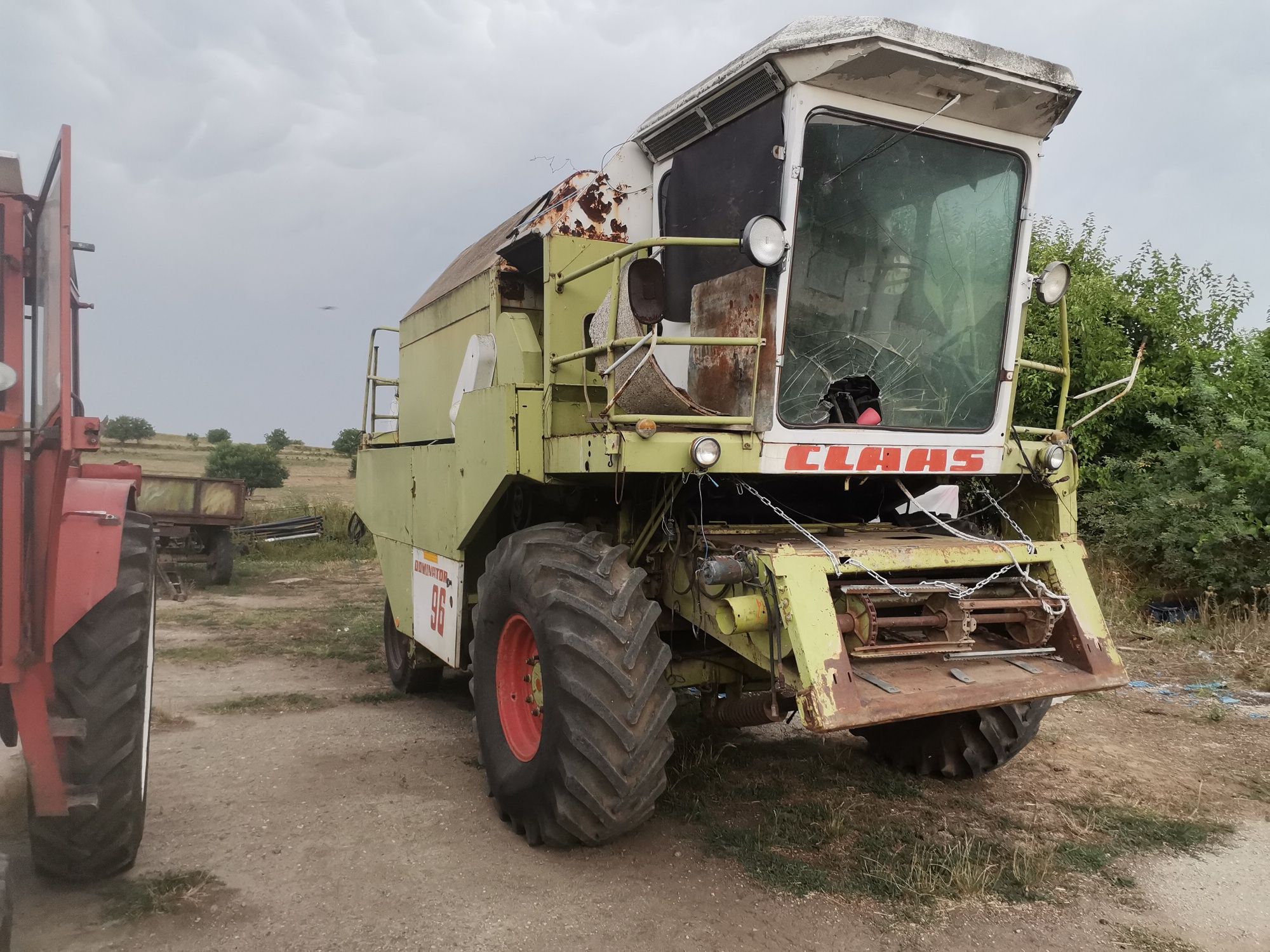 Dezmembrez claas dominator 96