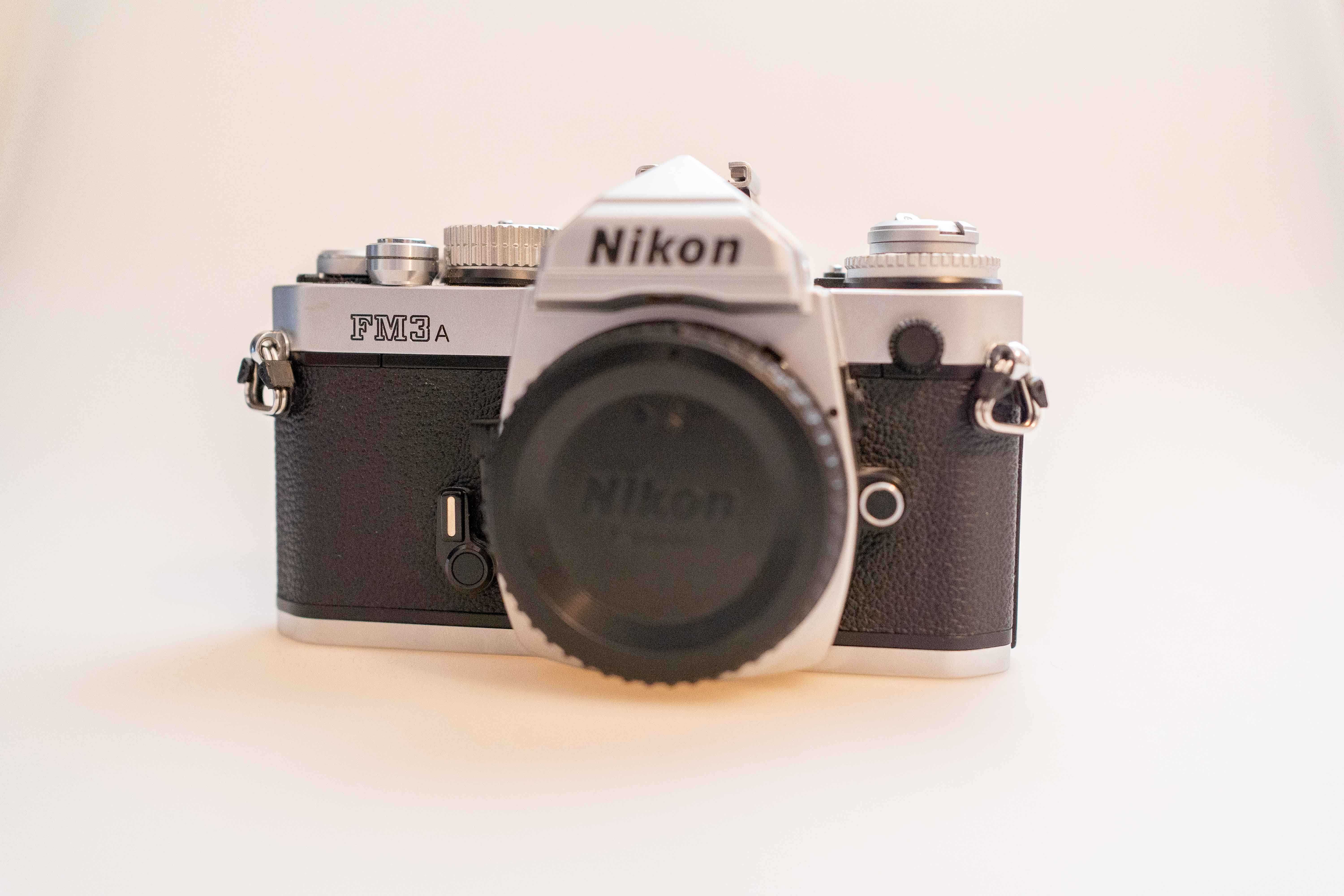 Nikon FM3A pe film - URGENT