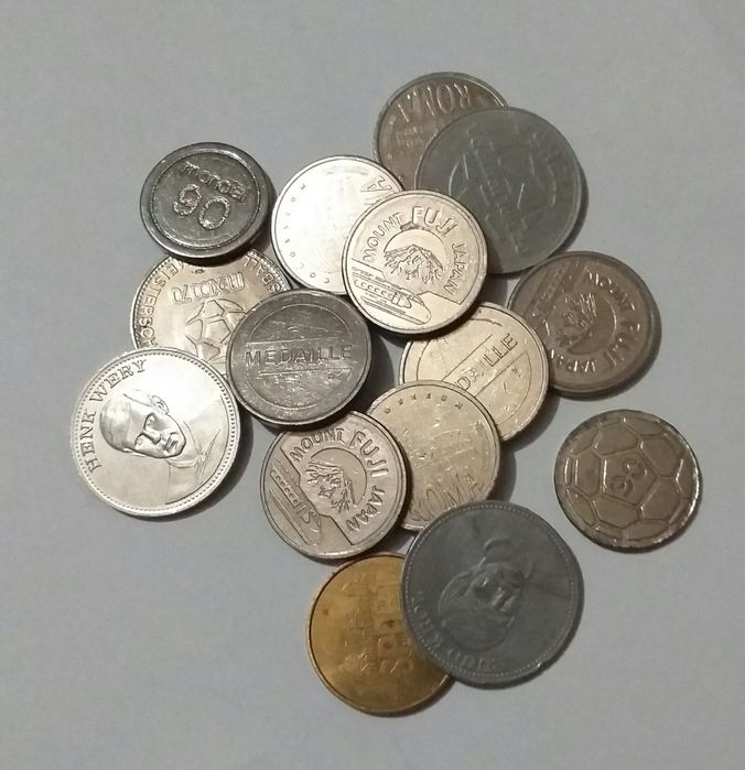 Лот жетони-300бр.