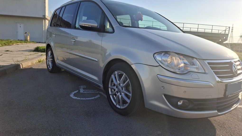 Vw Touran 1.9 tdi 105к.с High-Line