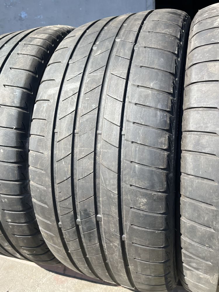 4 бр. летни гуми 255/45/18 Bridgestone DOT 2620 3,5 mm