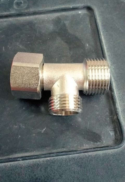 Многофункционален тройник 3/4-1/2-3/4