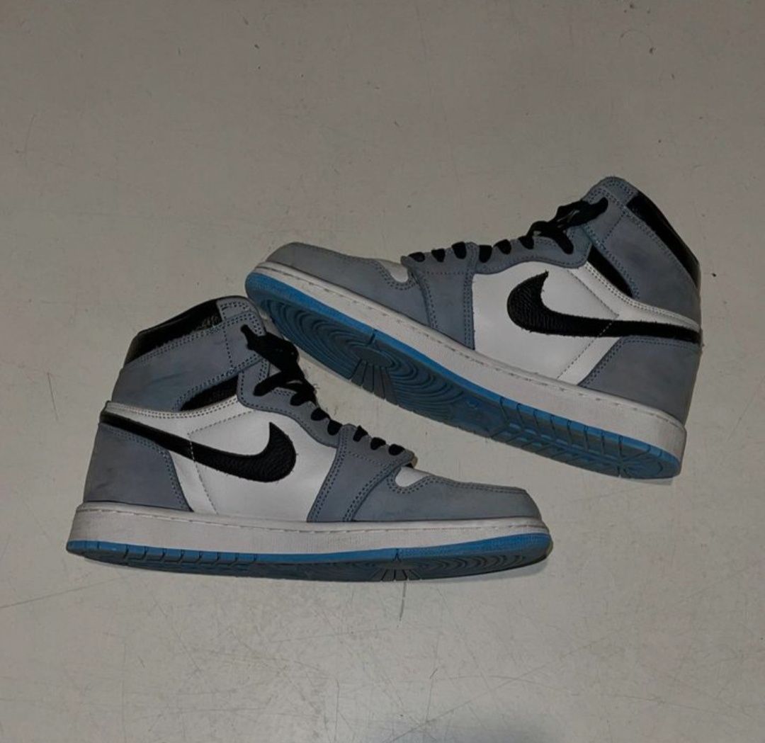 Air Jordan 1 Retro High OG University Blue