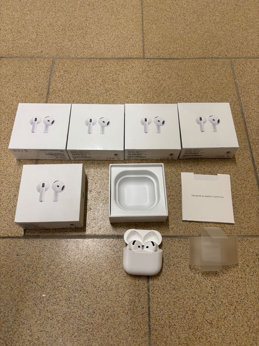 Apple Airpods 4th Gen ANC безжични слушалки Airpods 4