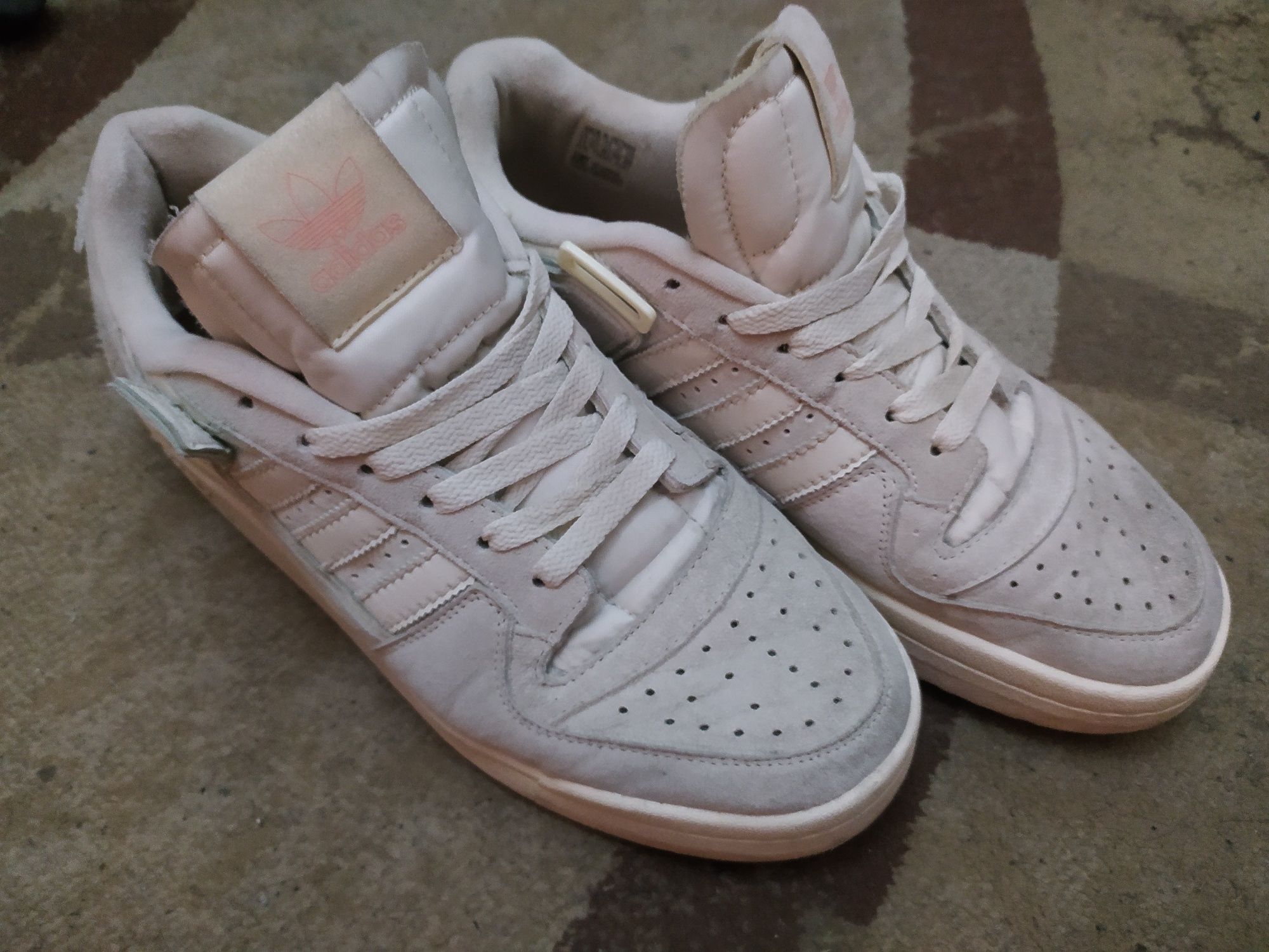 Krasofka Adidas Capsula
