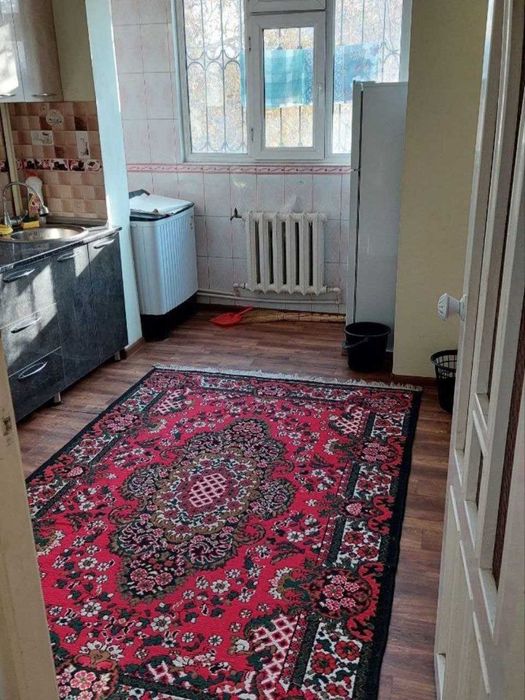 Чилонзор-18 Панель 2/4/9 балкон 1/7 Ориентир Парламент