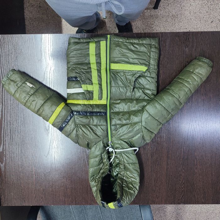 Отдам даром куртку на мальчика 2-3 года