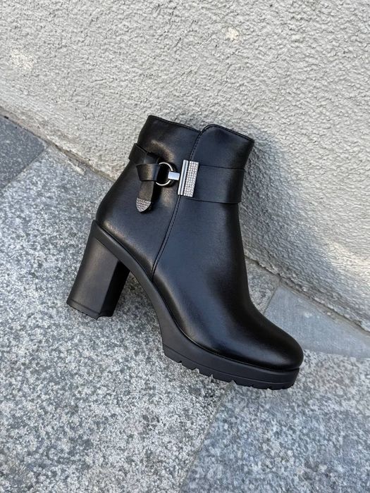 Сапожки в наличии есть