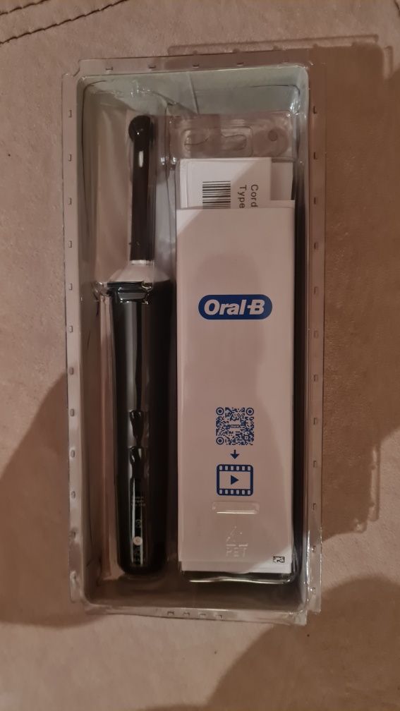 Електрическа четка Oral B Vitality Pro