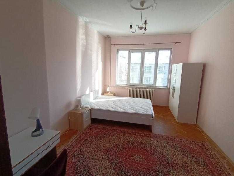 Продава се Тристаен апартамент в София, Център - 96 кв.м за 2188 €/кв.м - Снимка #1