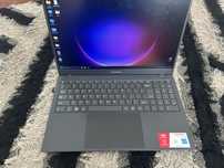 Laptop Thomson N15I311 + geantă + mouse optic