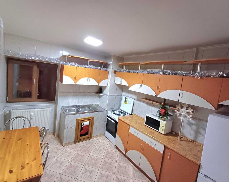 Inchiriez Apartament 4 camere Craiova Christmas