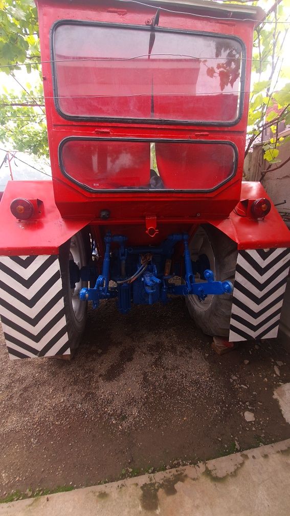 Tractor U650 reconditionat