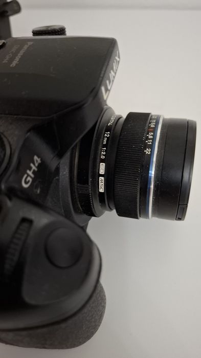 Panasonic gh4R zuiko 12mm