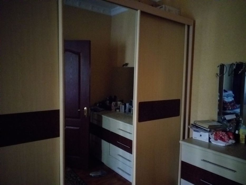 Продаётся 3 комнатная квартира