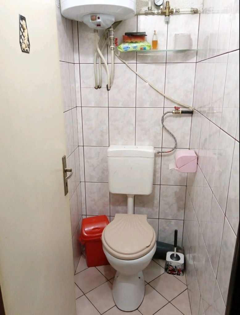 Продава се Тристаен апартамент в Етрополе - 76 кв.м за 873 €/кв.м - Снимка #8