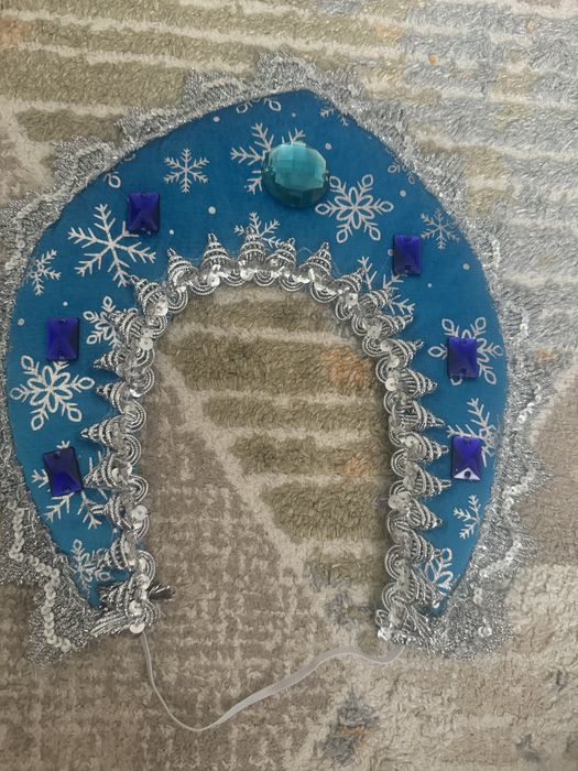 Продам костюм снегурочки