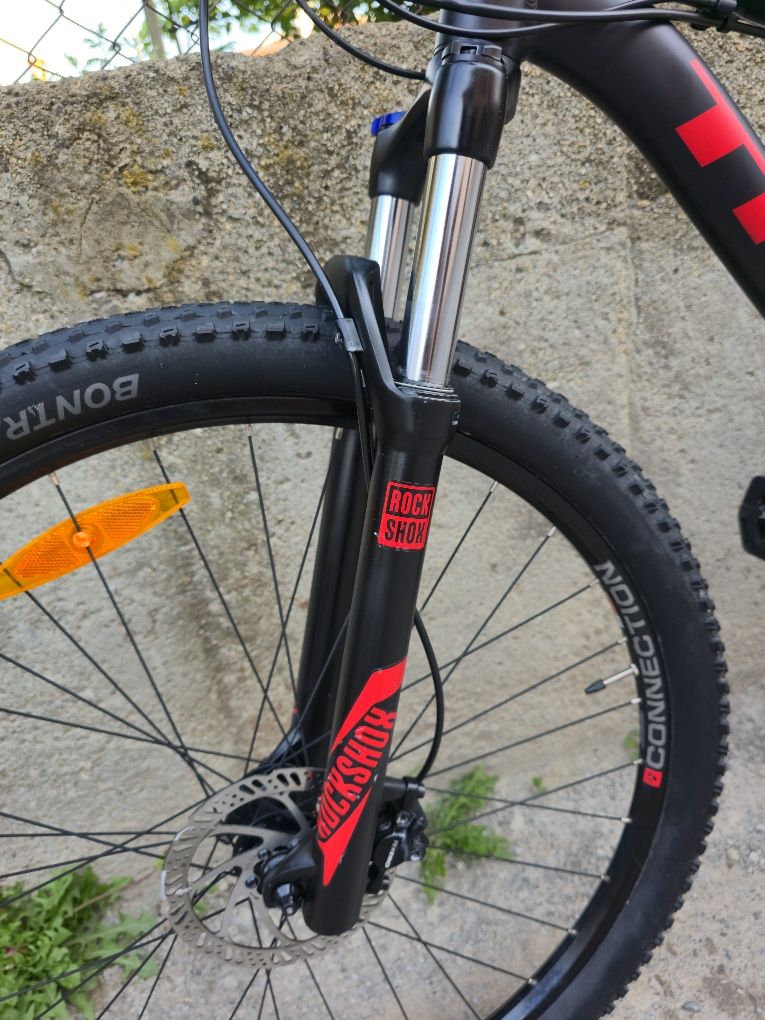 Trek Marlin 7 29 цола 3х9 скорости Rockshox вилка Обслужен,  Дискови