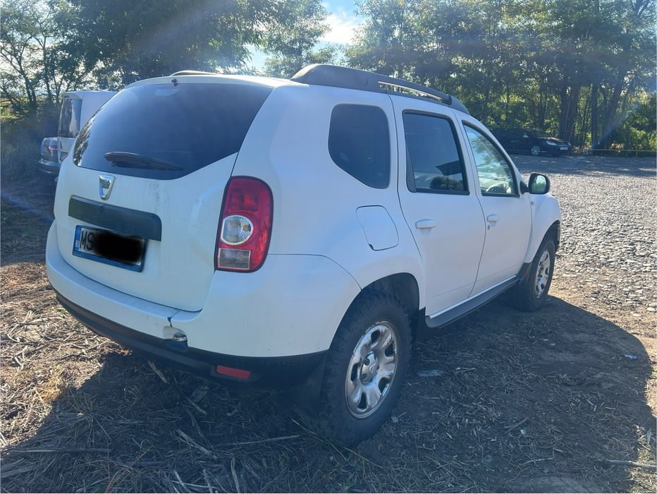 Vand dacia duster 4x4de cvgf