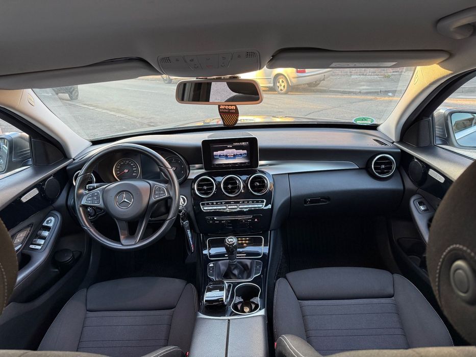 Mercedes-Benz C200D