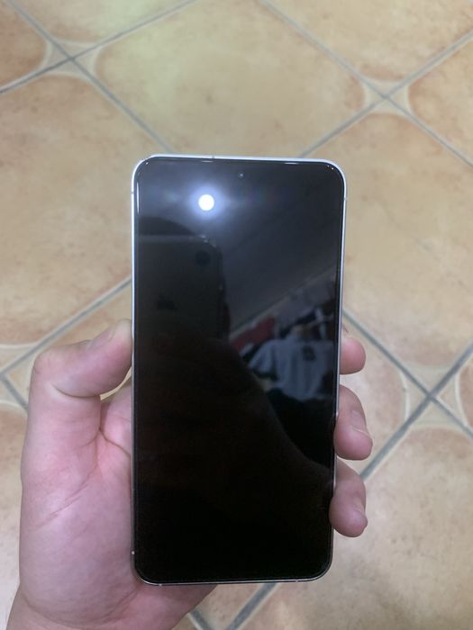 Samsung s24 ideal