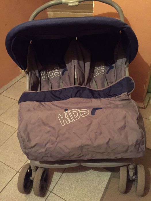 Коляска для двойняшек