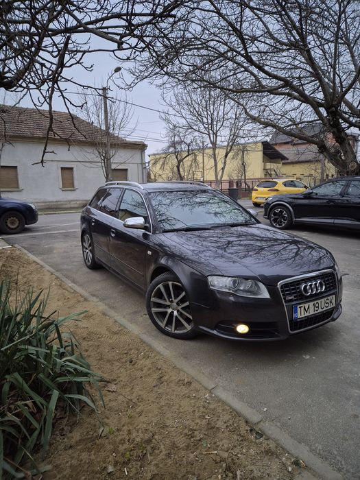 Vând Audi a4 b7 2007 starea f bună schimbat tot la zi.140 cai. 3400 eu