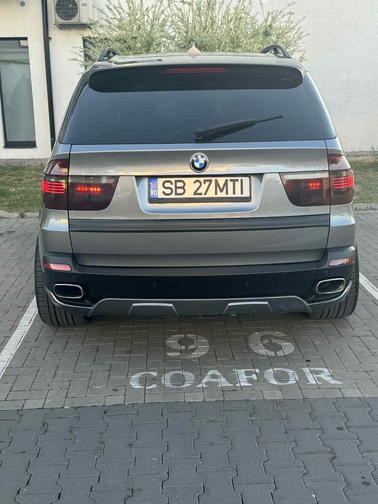 Vând bmw X5/3.0D/E70 Xdrive