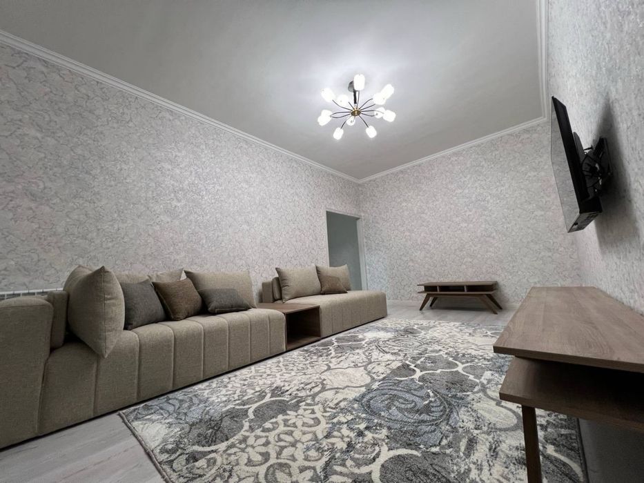 Квартира  гостиница Россия  Ул. Кунаева 3/3/4 100 кв.м