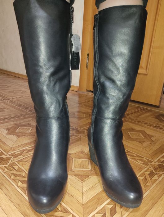 Женские зимние сапоги