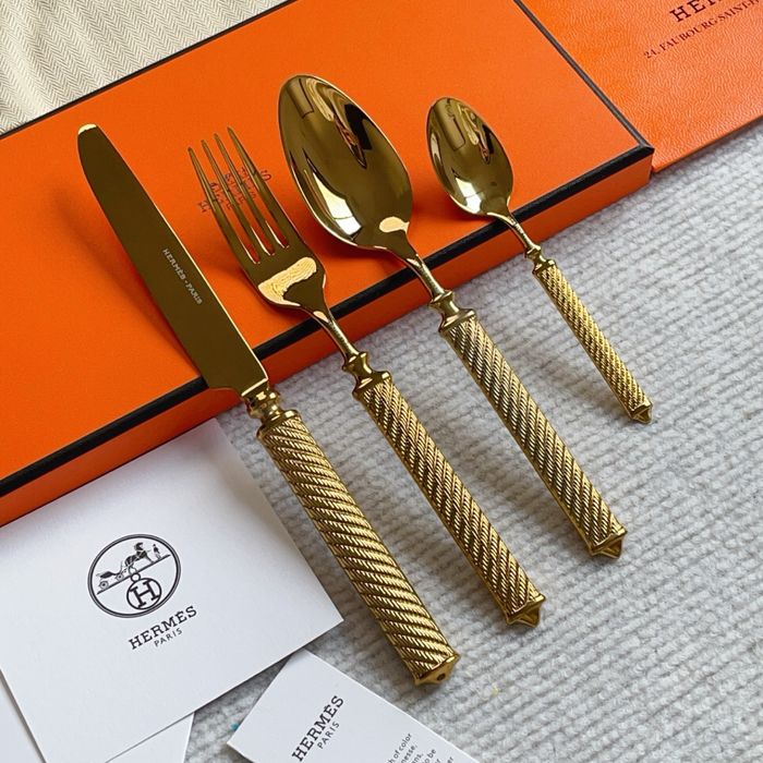 Тип Hermes Прибори