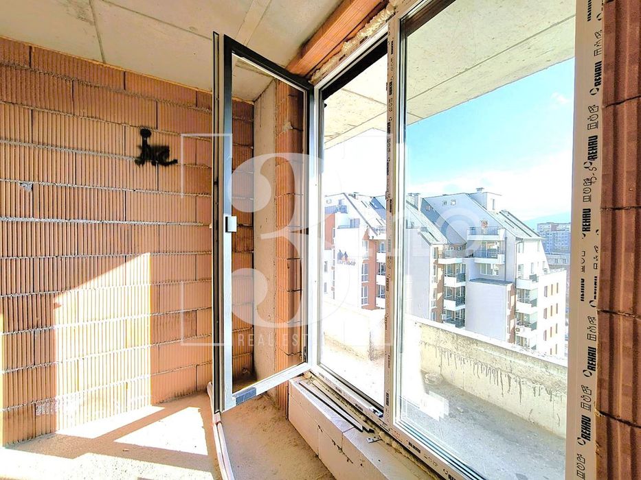 Продава се Тристаен апартамент в София, Люлин 5 - 120 кв.м за 1556 €/кв.м - Снимка #3