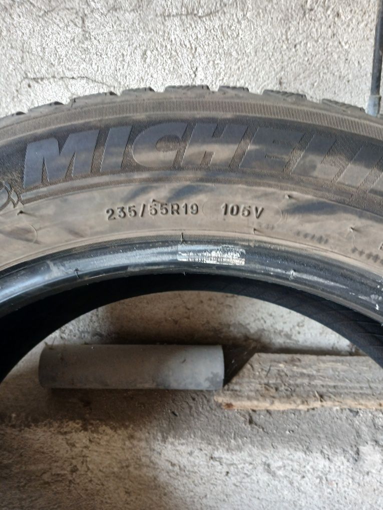 Гуми зимни 235/55 19 Мешелин