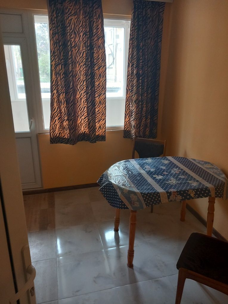 Дава се под наем Двустаен апартамент в Ловеч, Широк център - 88 кв.м за 300 € - Снимка #13