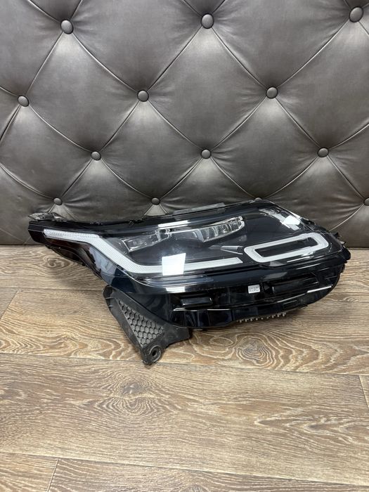 Range rover Velar фар фарове десен