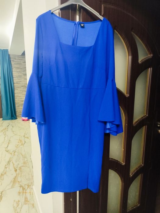 Vând Roche mărimea xl nouă doar probată