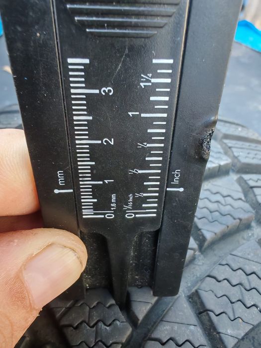 Cauciucuri de vânzare