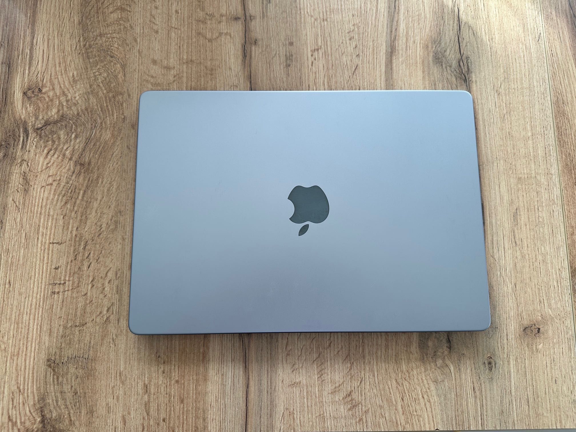 MacBook Pro 14" M1 PRO 8-CPU, 14-GPU, 32RAM, 512SSD