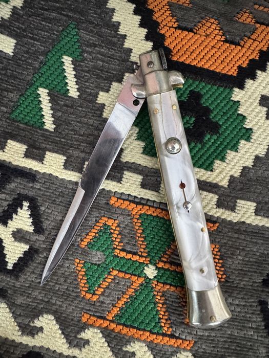 Stilet italian ,anii 60 ,presele