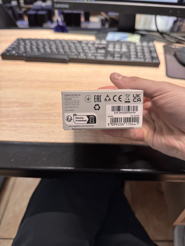 Мышь беспроводная Logitech Pebble m350s