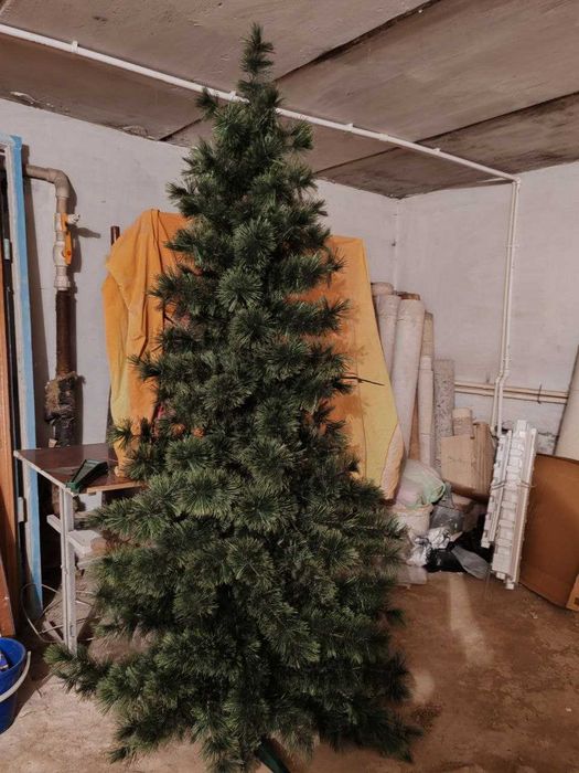 Красивая пышная Елка