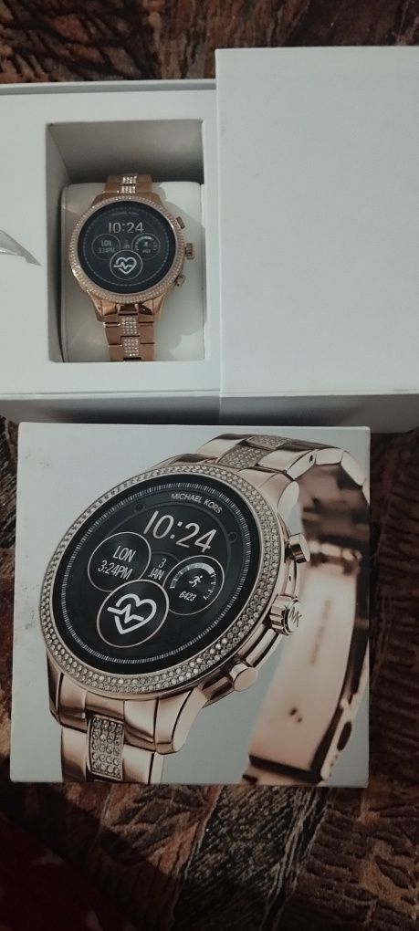 Smartwatch Michael Kors nou