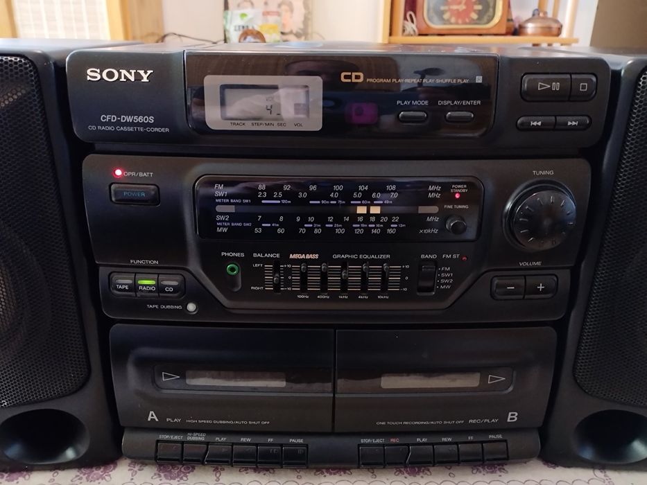 Касетофон SONY