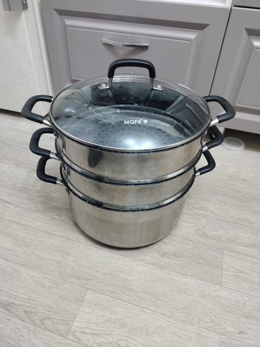 Мантоварка в хорошем состоянии