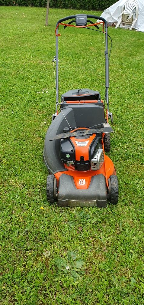 Косачка Husqvarna lc353v
