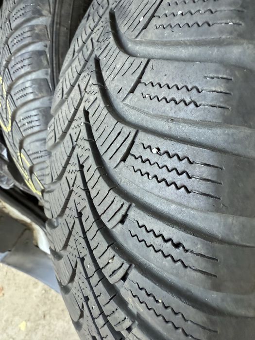 Anvelope iarna noi m+s Hankook 195 65 15 r15 cauciucuri 8 bucăți