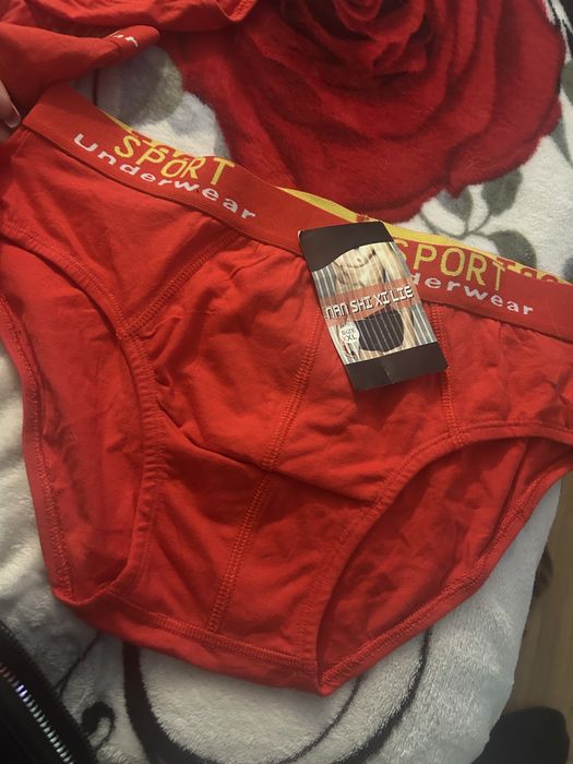 Chilot rosu pentru craciun si revelion