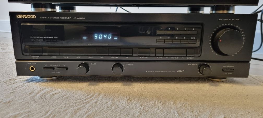 Linie Kenwood, receiver, cd player si dublu deck, perfecta stare