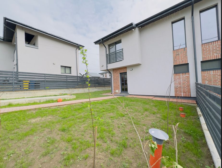 Casa 4 Camere, 116 mp, Valea Adanca - Miroslava