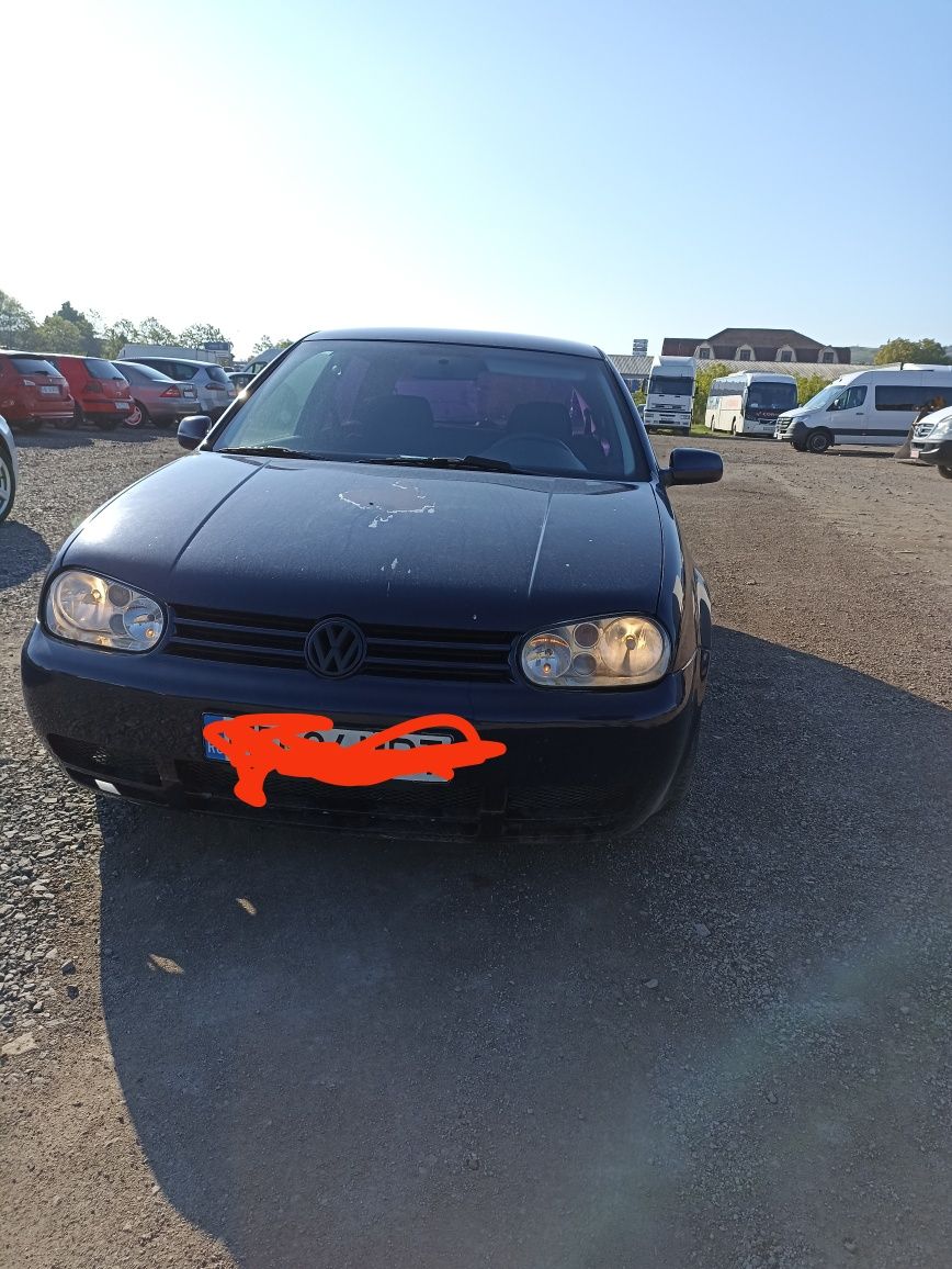 Golf 4  An 2001 1.6 benzină